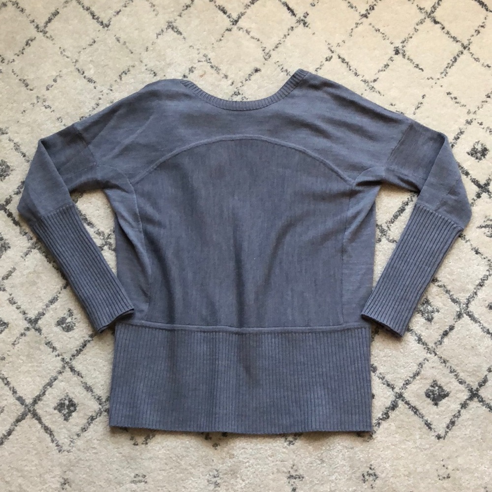 Lululemon Sweater 🍋